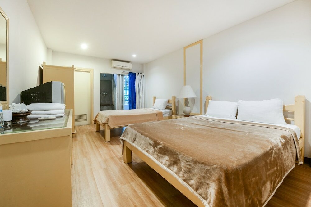 Фото Deeden Pattaya Resort