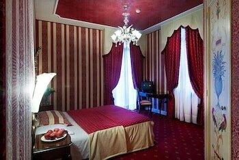 Фото Hotel Belle Epoque