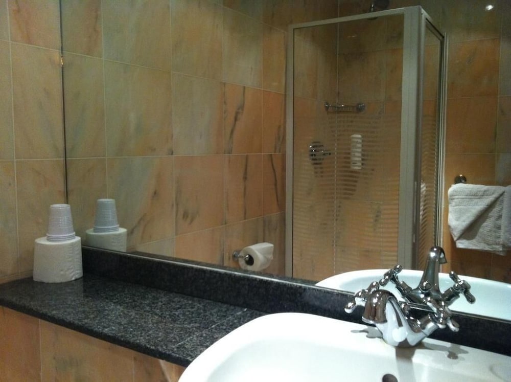 Фото Mermaid Suite Hotel