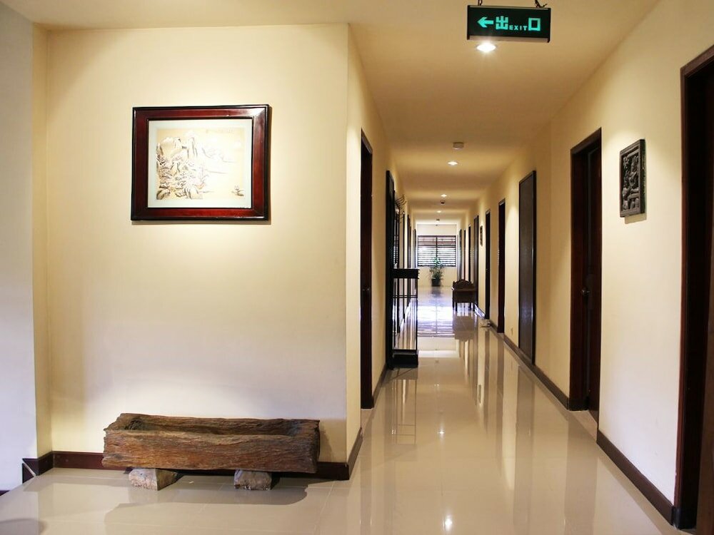 Фото Narita Hotel Surabaya