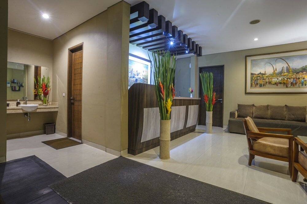 Фото D'Penjor Seminyak Hotel