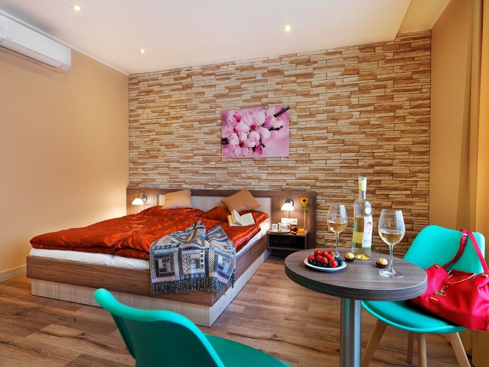 Фото Hotel Viktor