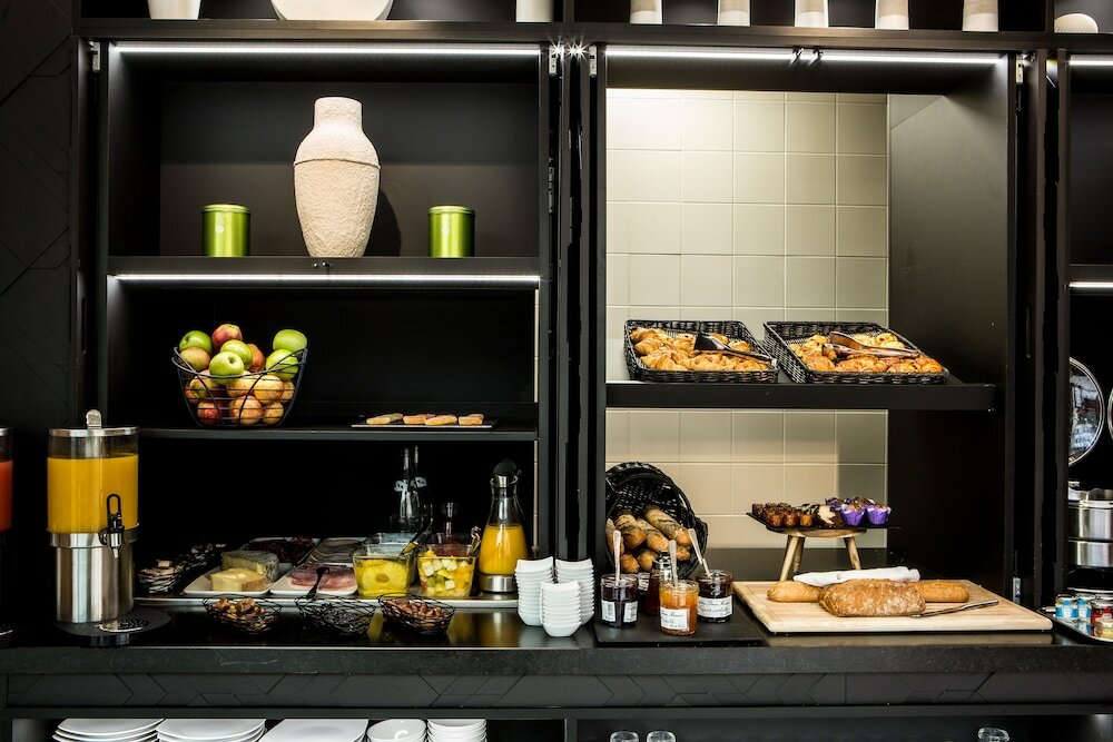 Фото Hotel Mercure Paris 17 Batignolles 