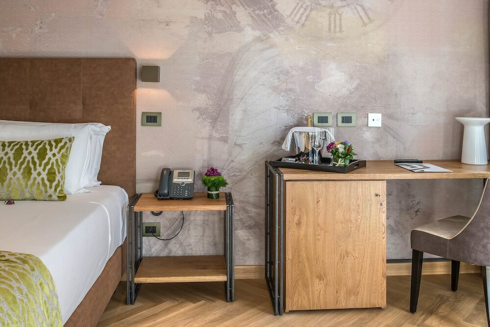 Фото Navona Essence Hotel