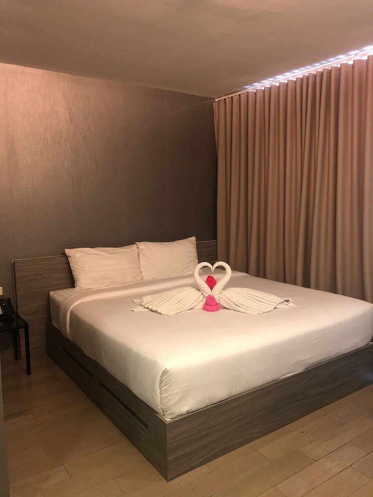 Фото Dazzle Residence