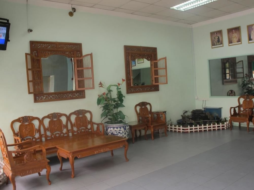 Фото Hotel K. T. Mutiara