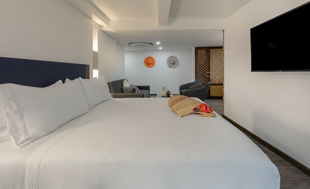 Фото Santa Catalina Hotel