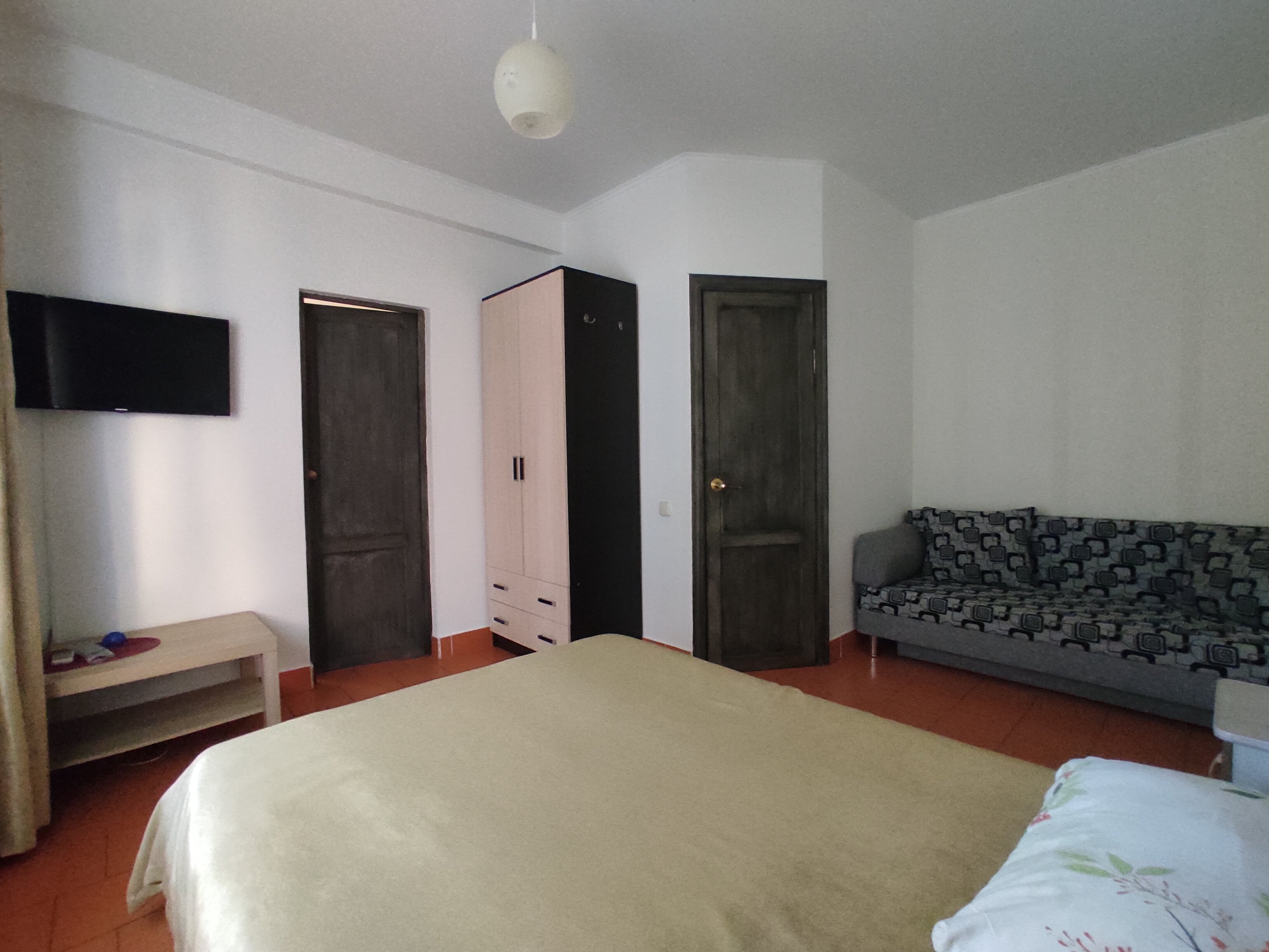 Фото Светлый