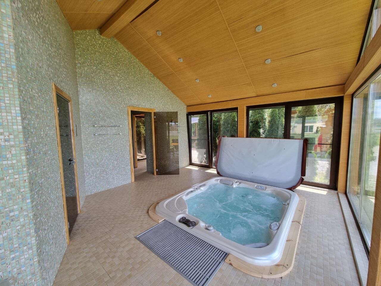 Фото Tasin-Bor Farm