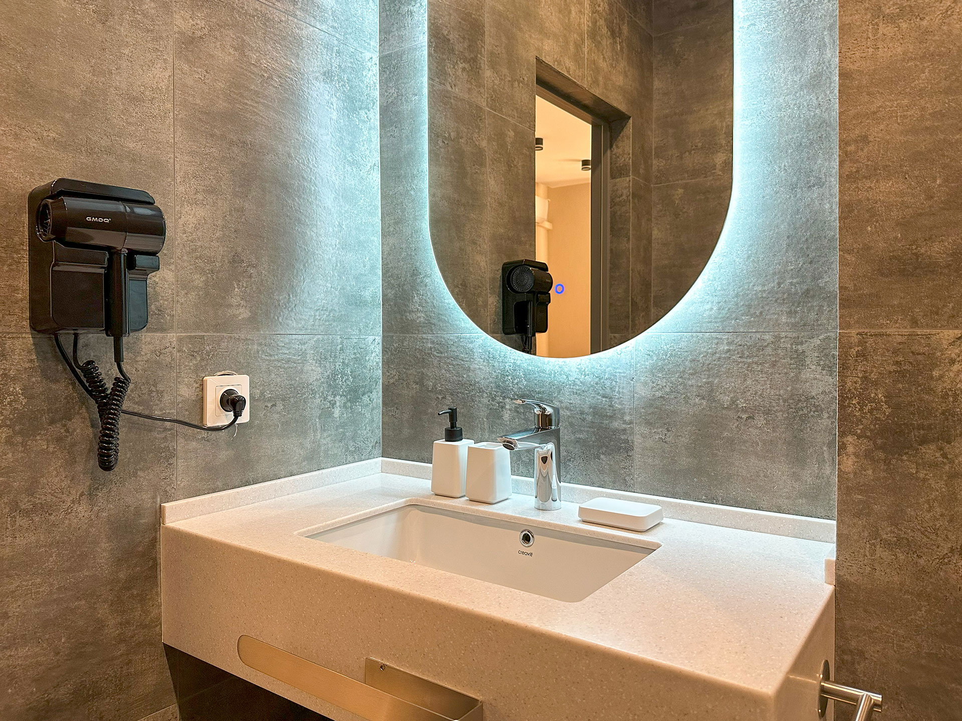 Фото Aston Hotel