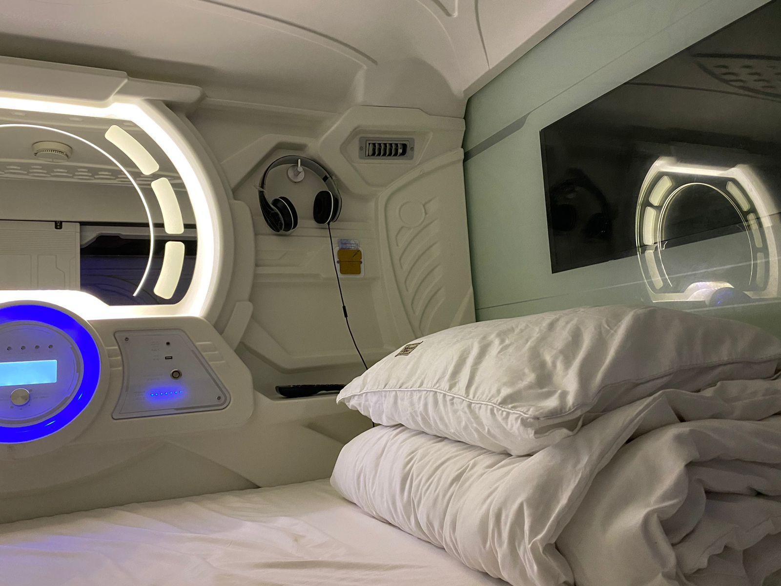 Фото Holiday Hotel