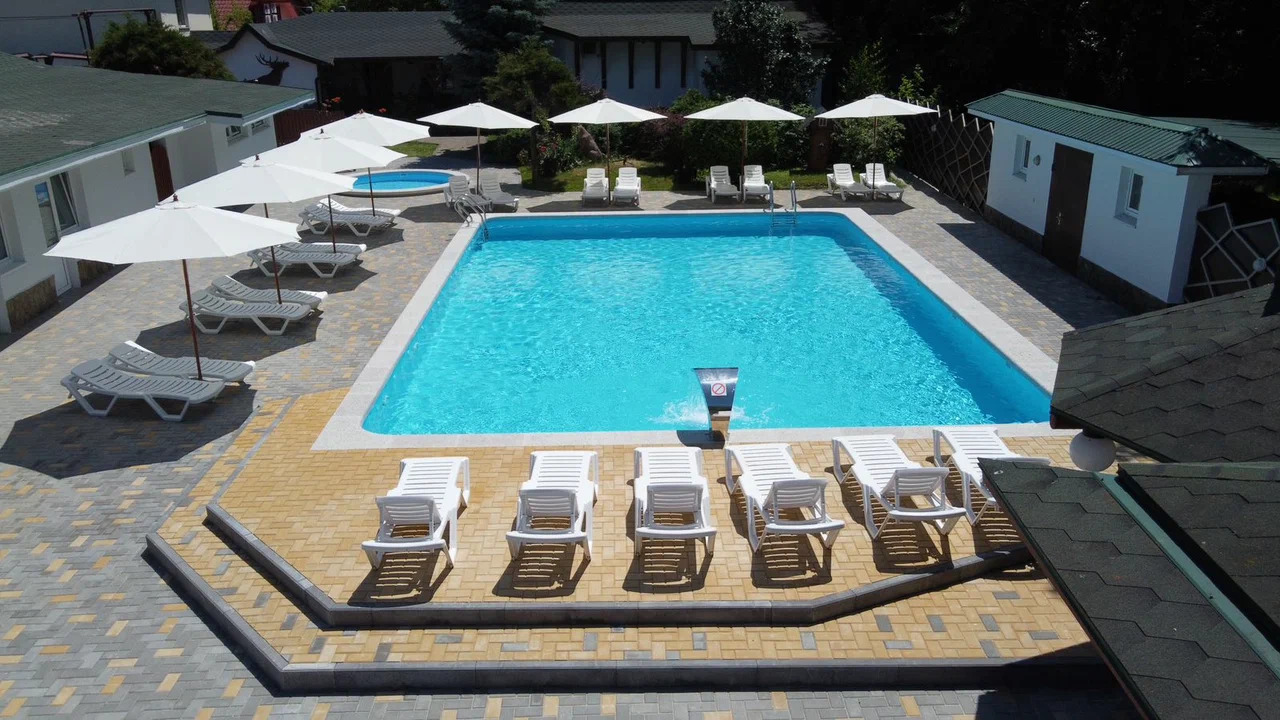 Фото отеля 1