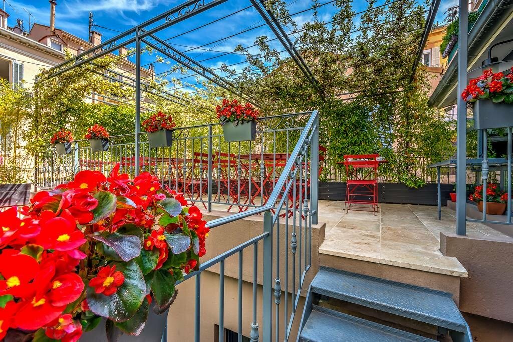 Фото Hotel Pruly