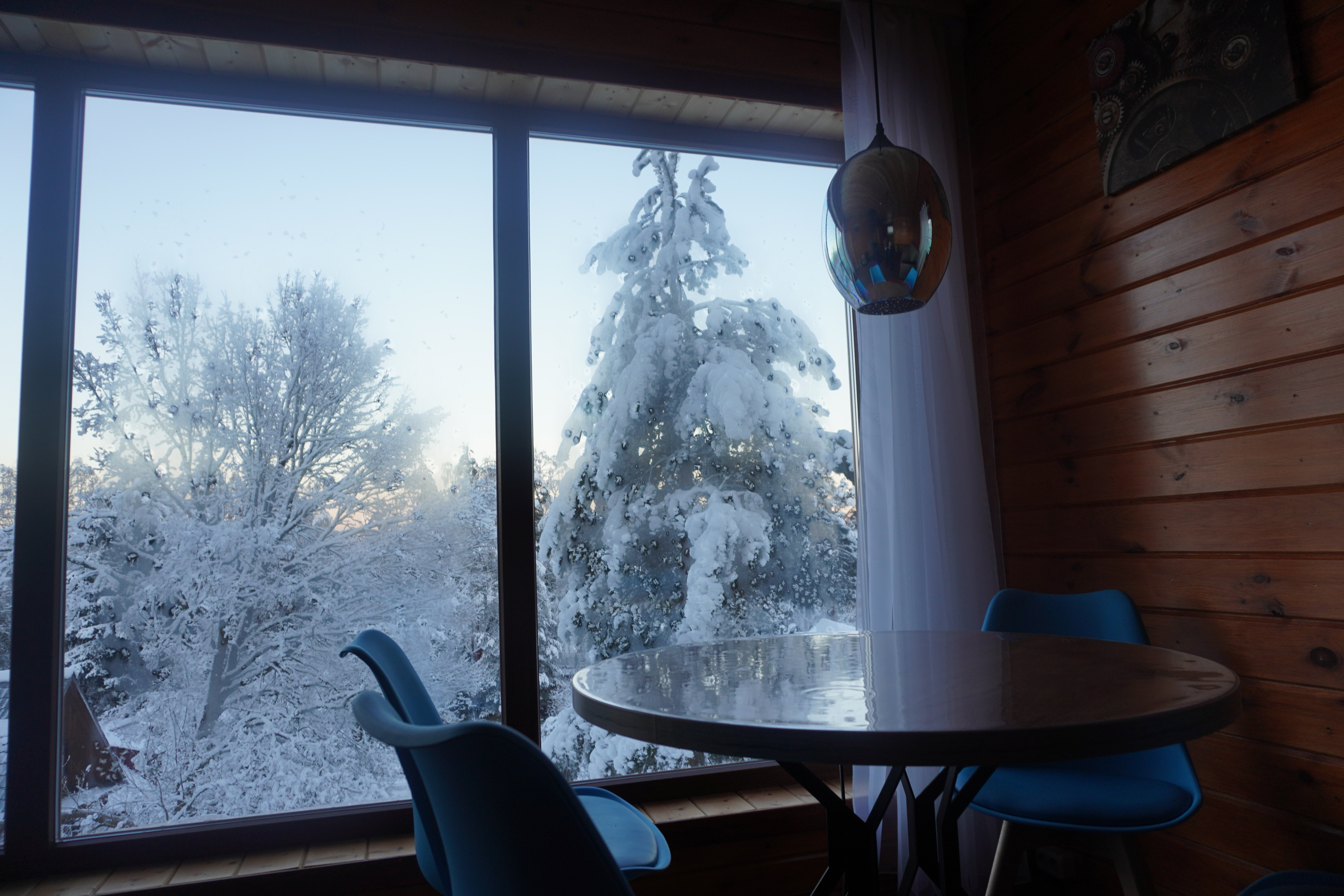 Фото Домик на горке