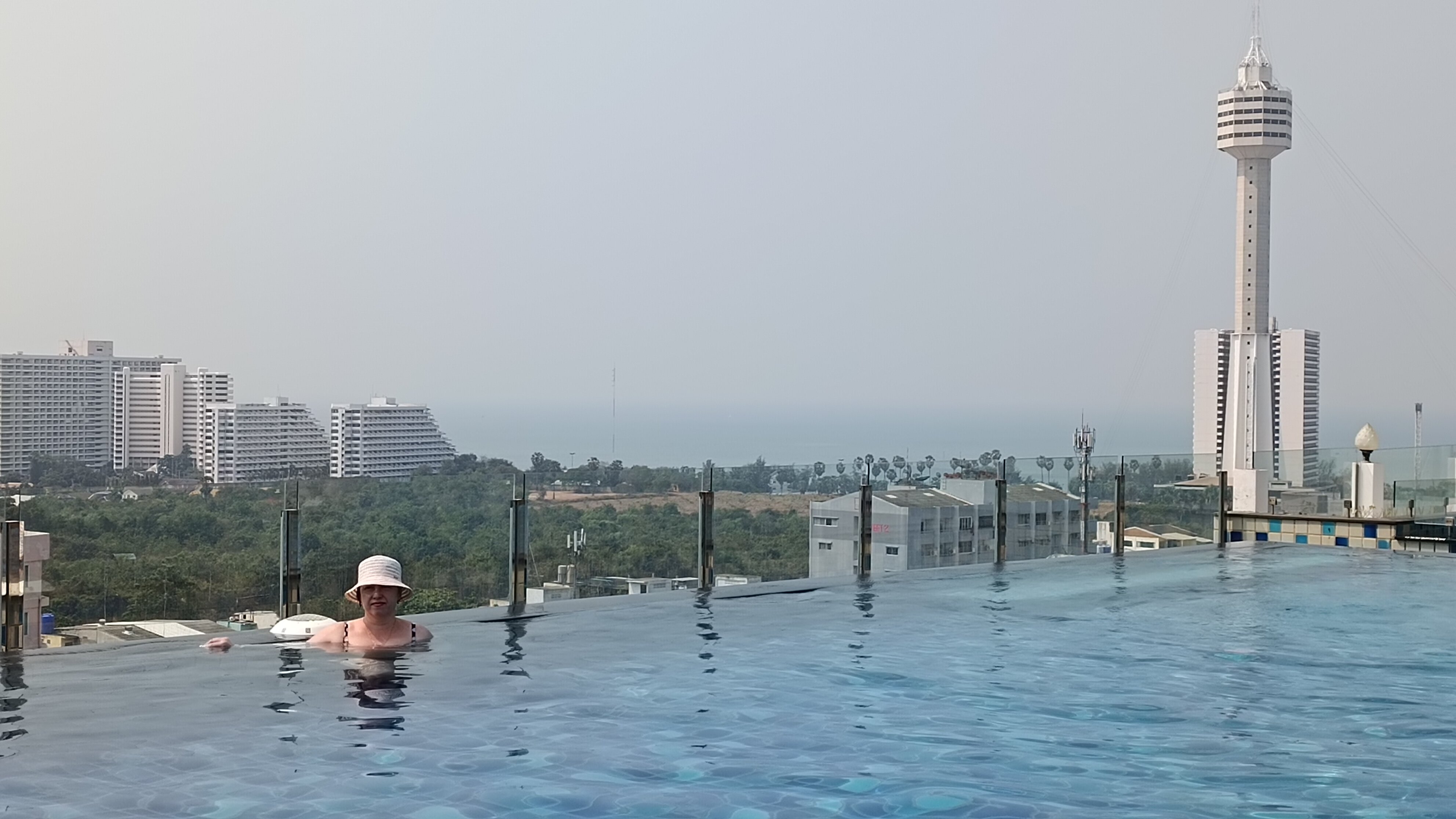 Фото Aiyara Grand Hotel