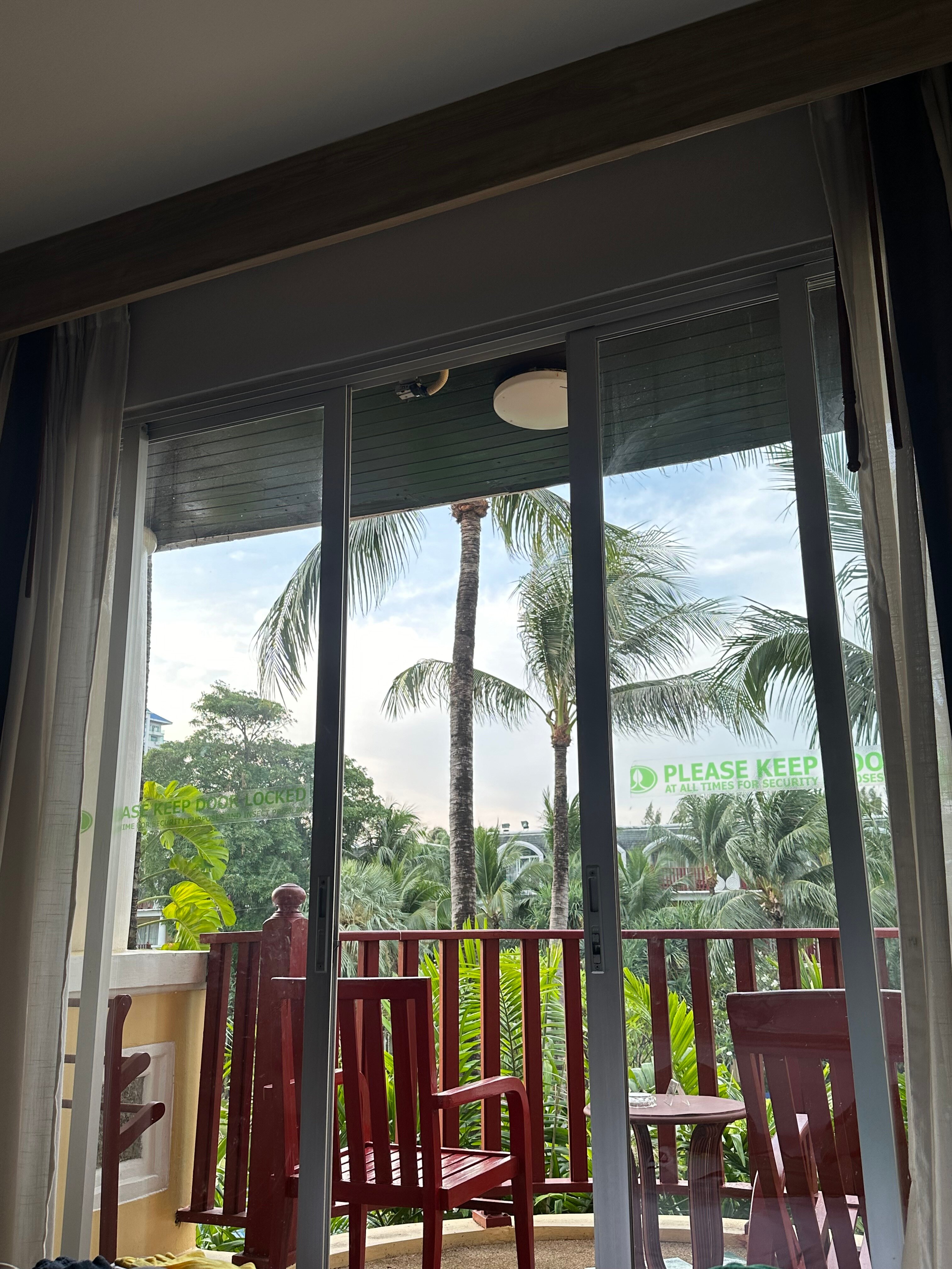 Фото Phuket Graceland Resort and SPA