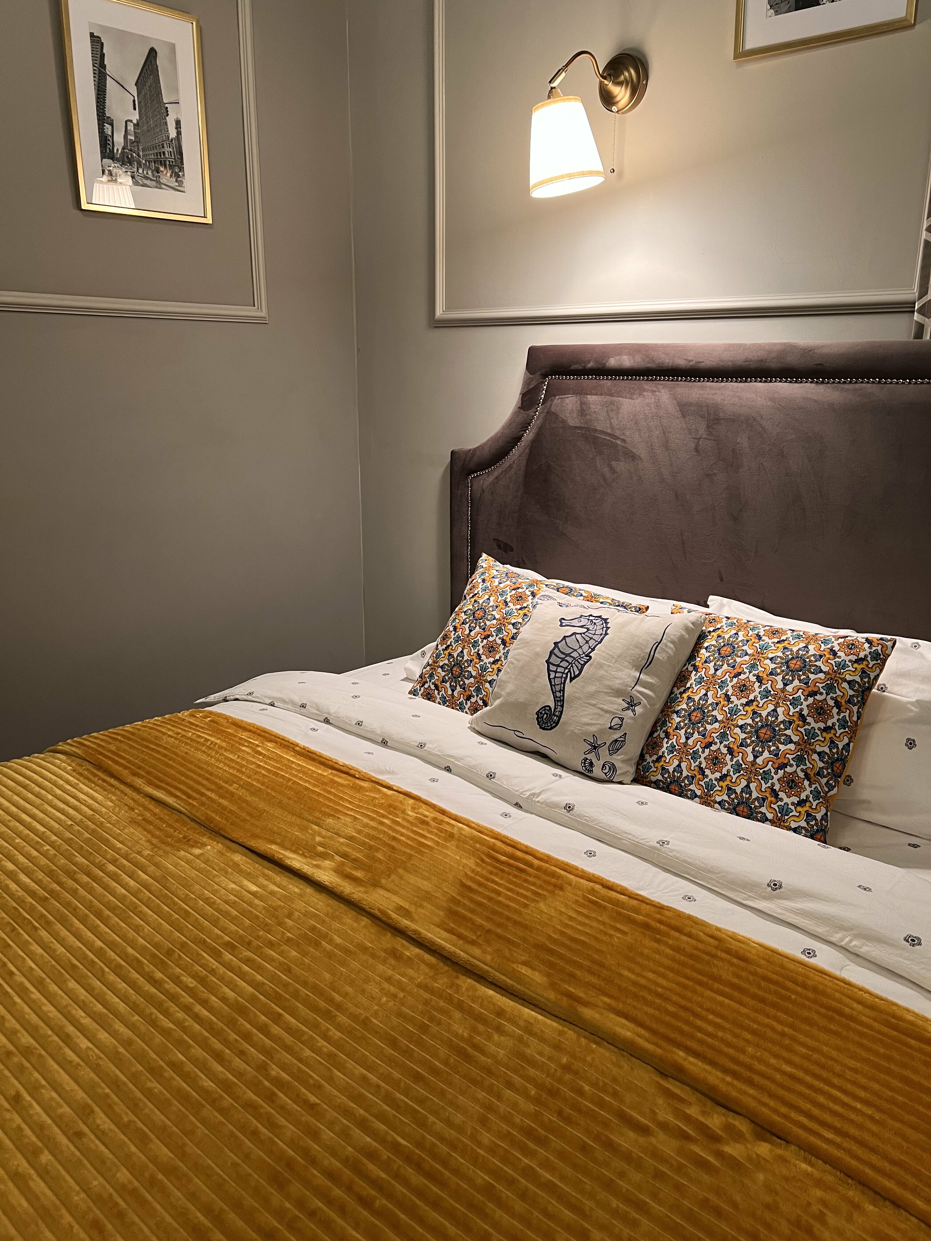 Фото Four Lions House