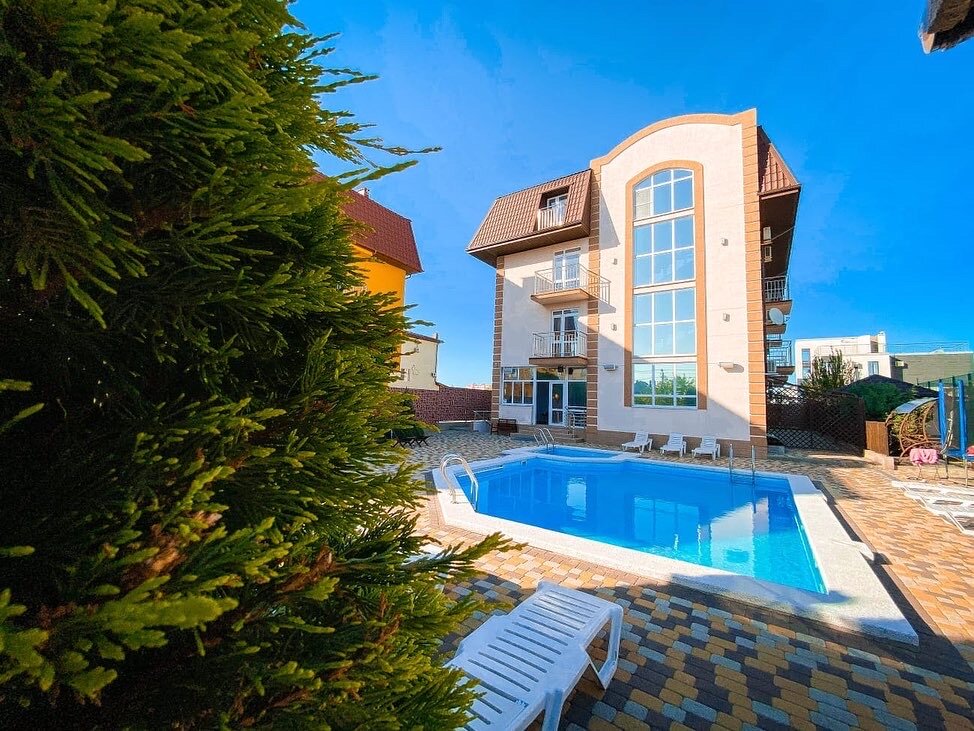 Фото отеля 1