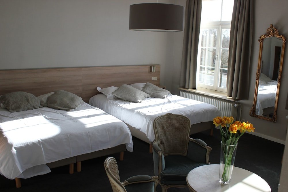 Фото Hotel Lodewijk Van Male