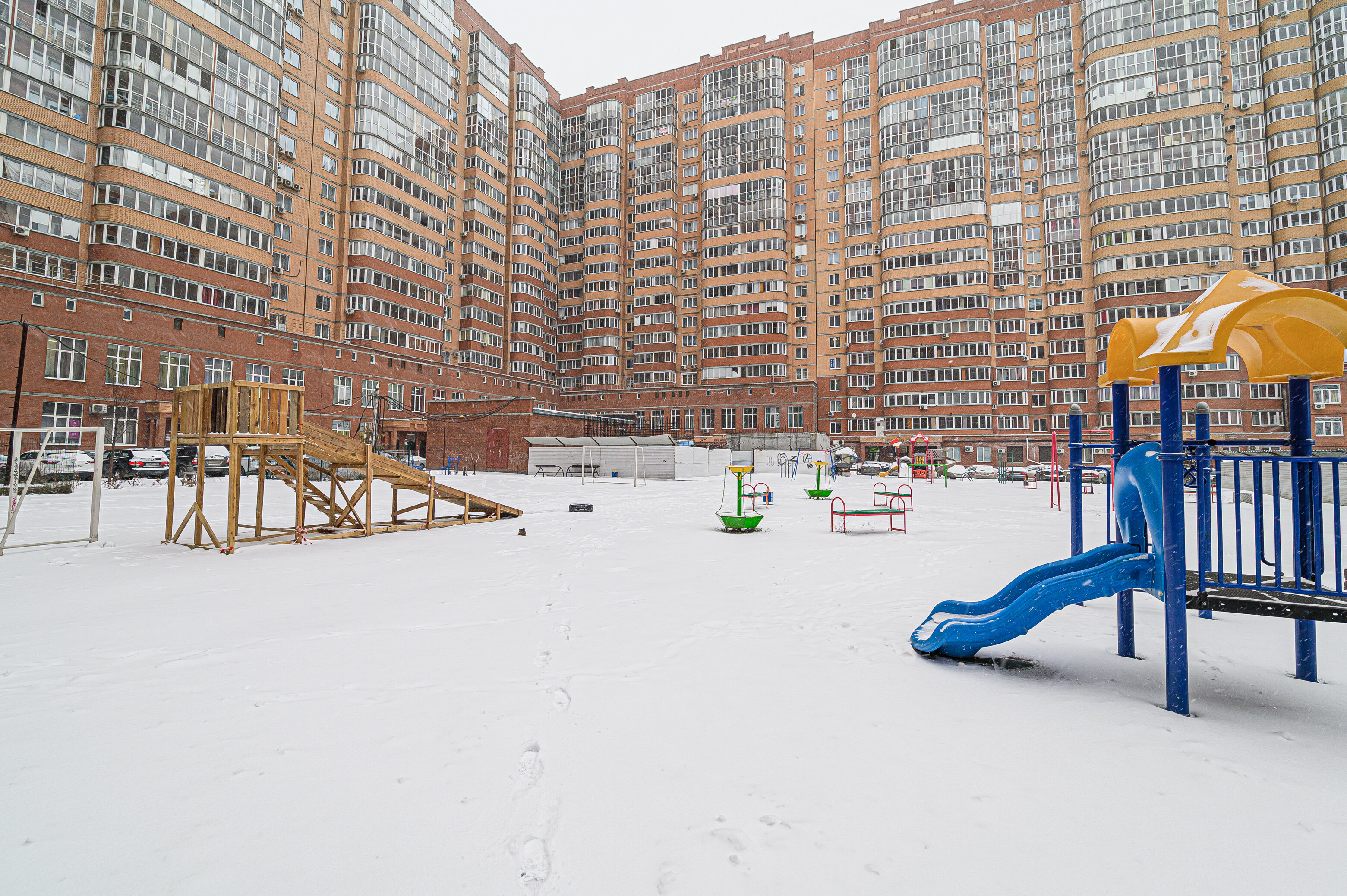 Фото Степаненков на улице Дуси Ковальчук 238