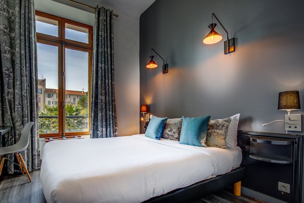 Фото Hotel Pruly