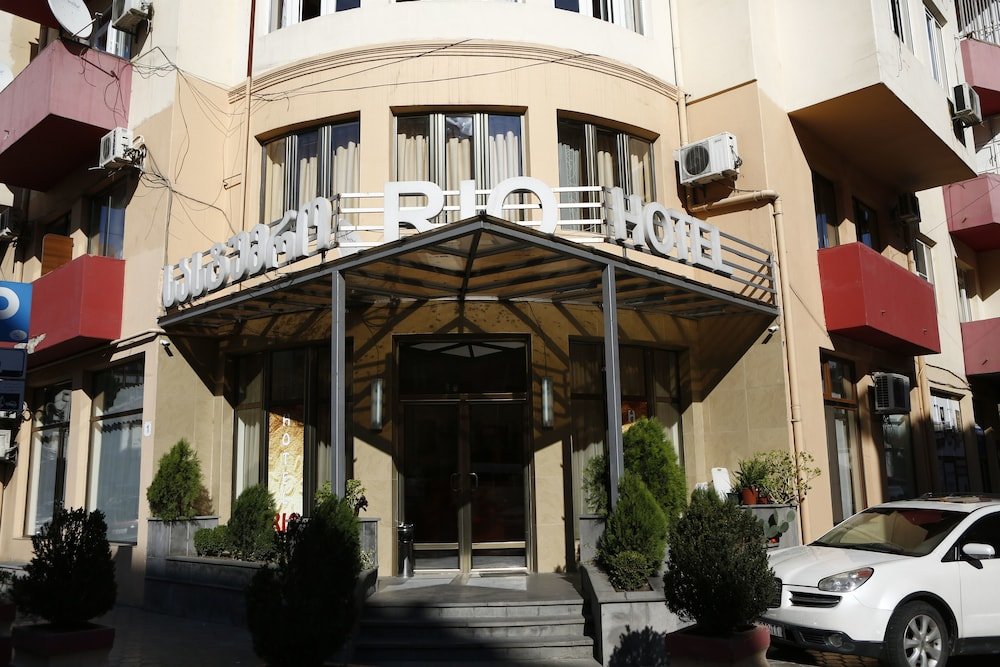 Фото отеля 1