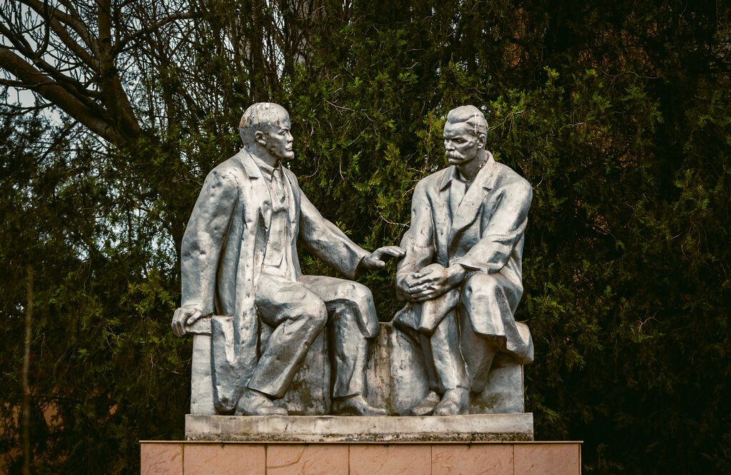 Monument, memorial В.И. Ленин и М. Горький, Makhachkala, photo