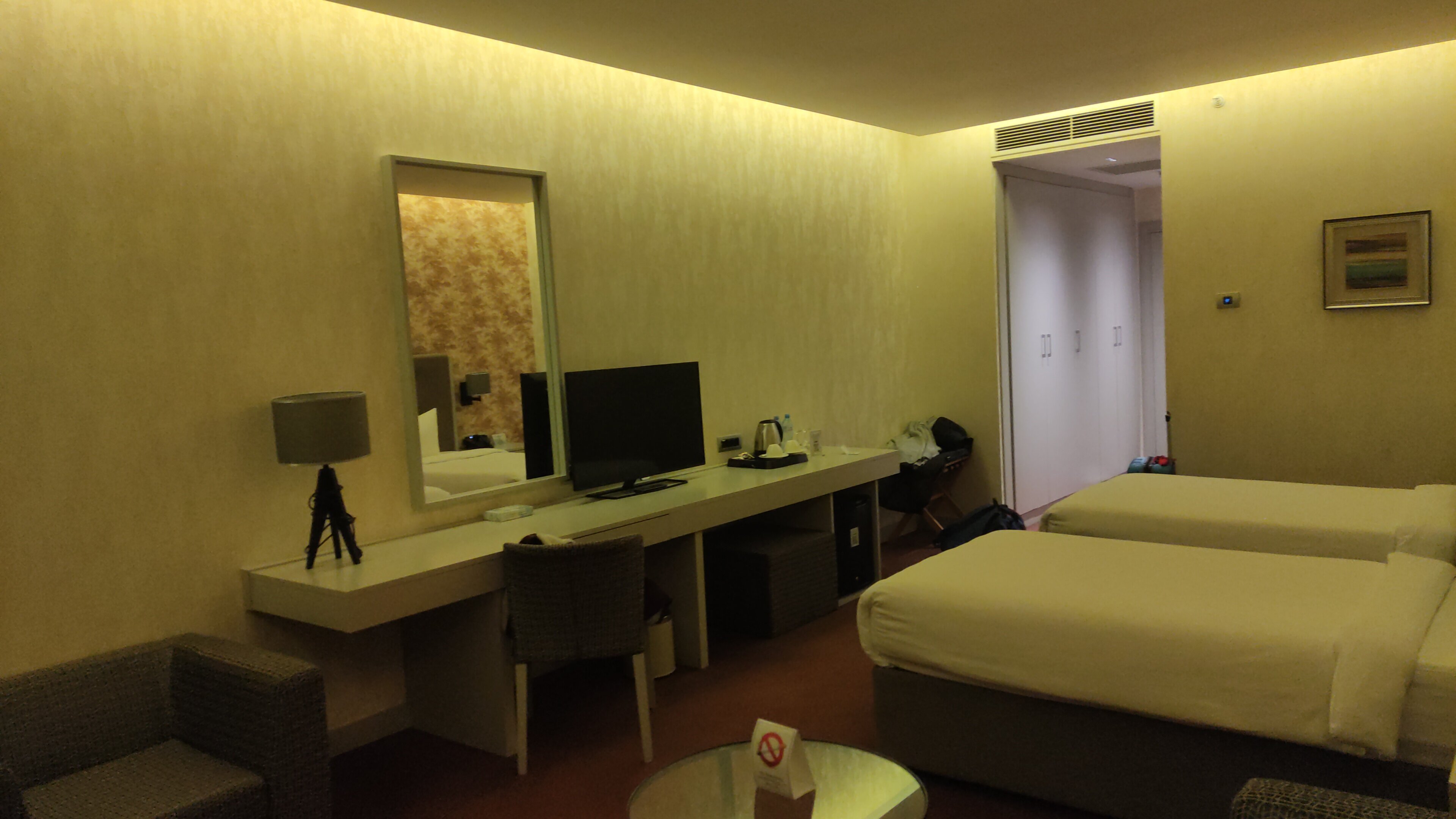 Фото The Grand Gloria Hotel