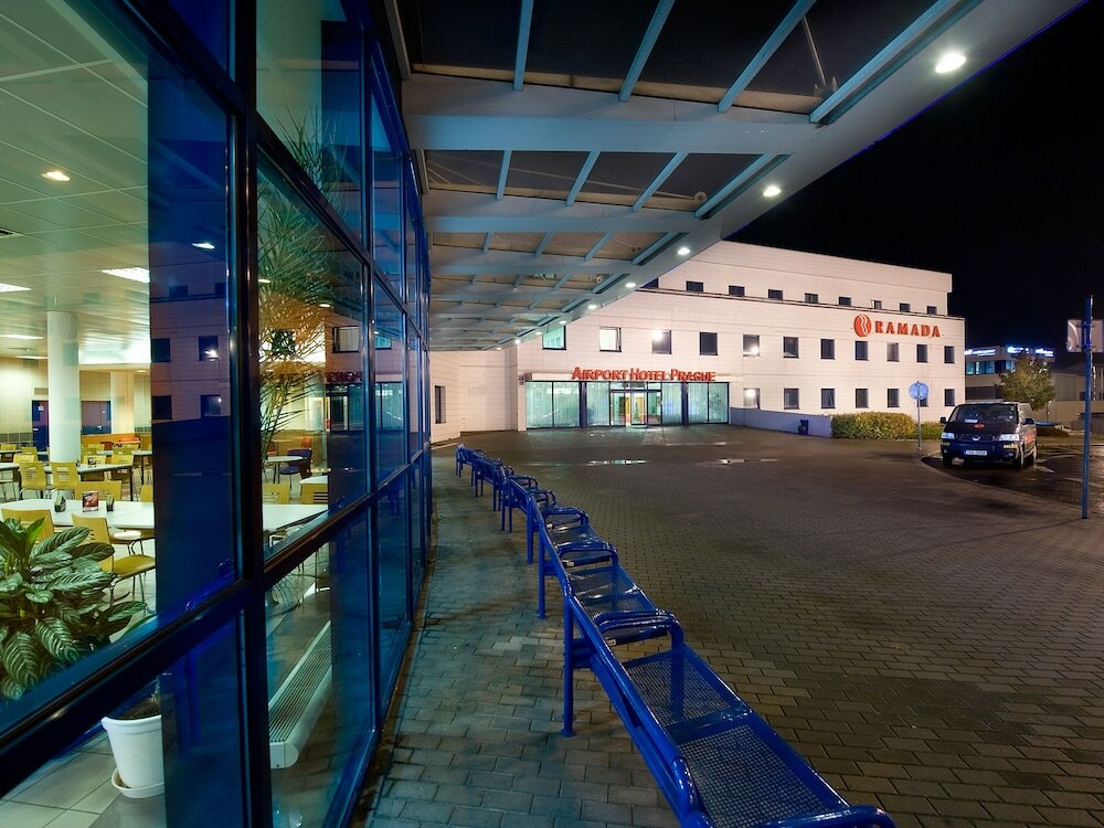 Фото Ramada Airport Hotel Prague