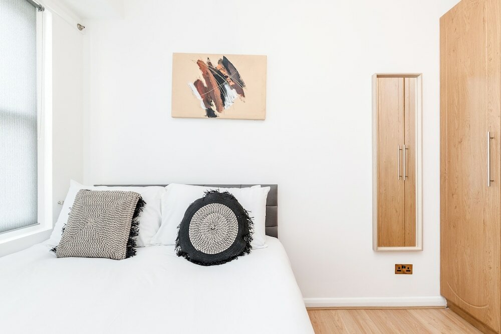 Фото Kings Road Apartments