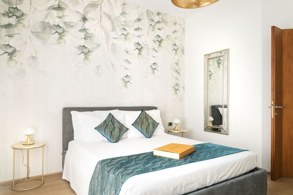 Фото Heart Milan Apartments Duomo District