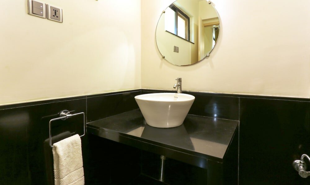 Фото White Canvas Hotel