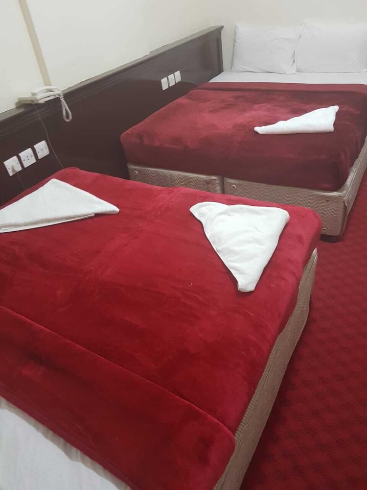 Фото Burj AlSultan Hotel