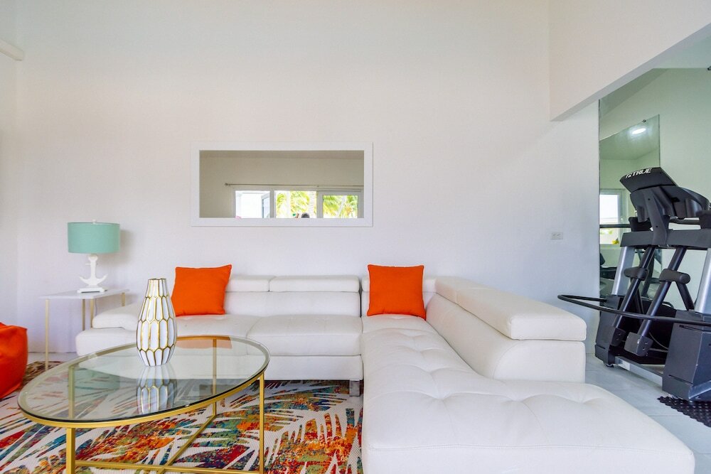 Фото Ocean Front 7-bedroom 7-bath Sunset Views Malmok!