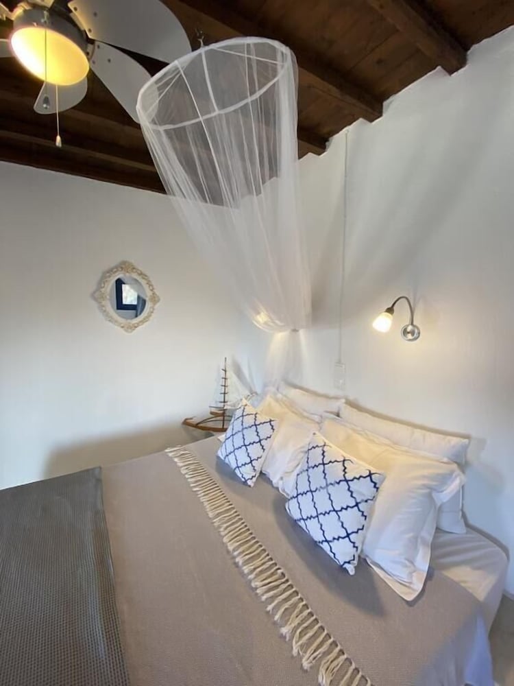 Фото Azure Blue Studios