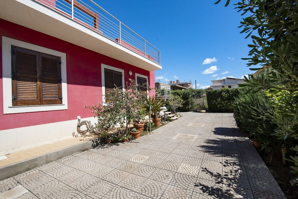 Фото Villa Tonnara 50m dal mare