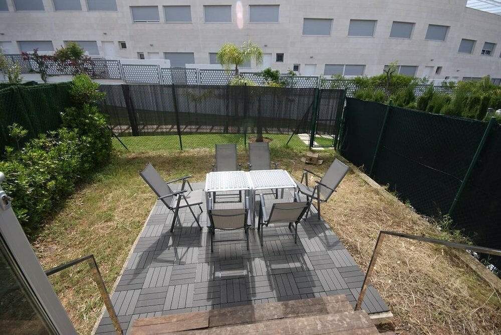 Фото Adosado Miramontgo