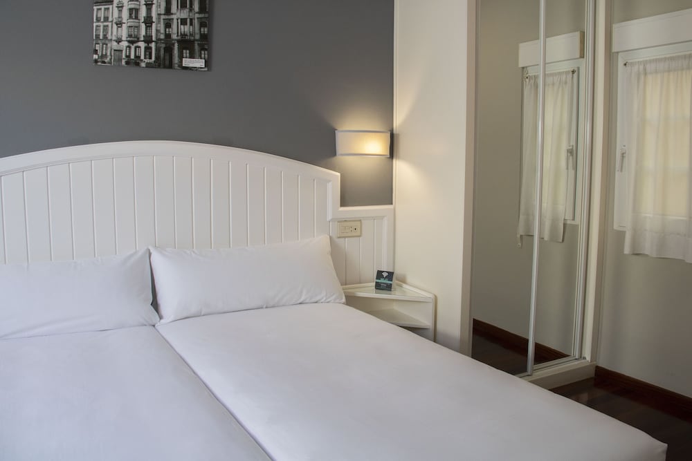 Фото Alda Miramar Rooms