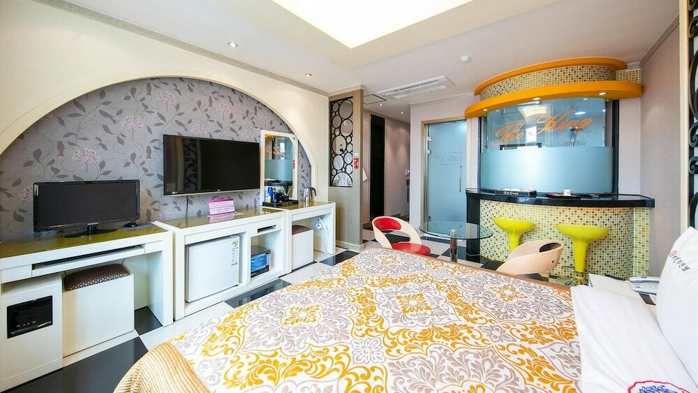 Фото Yeosu King Pension Tel