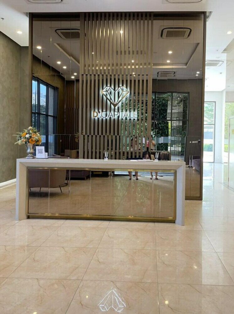 Фото Luxury Apartment Dcapital Tran Duy Hung