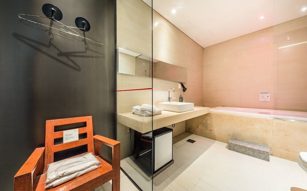 Фото Yeoksam Bare