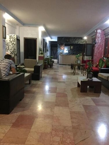 Гостиница Hotel Lugano в Муратпаше