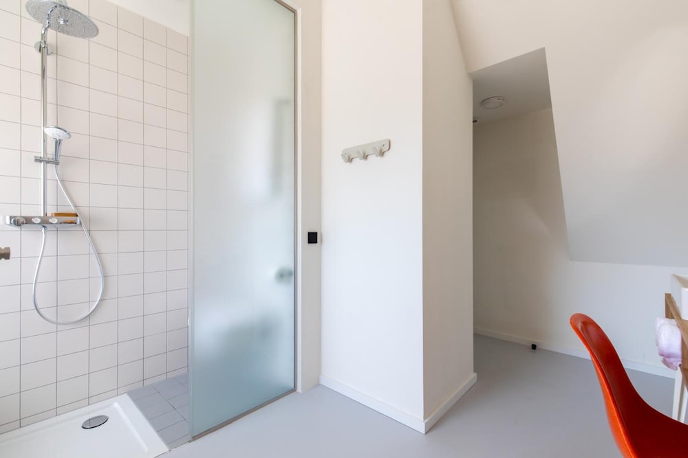 Фото The Bellhop Hotel