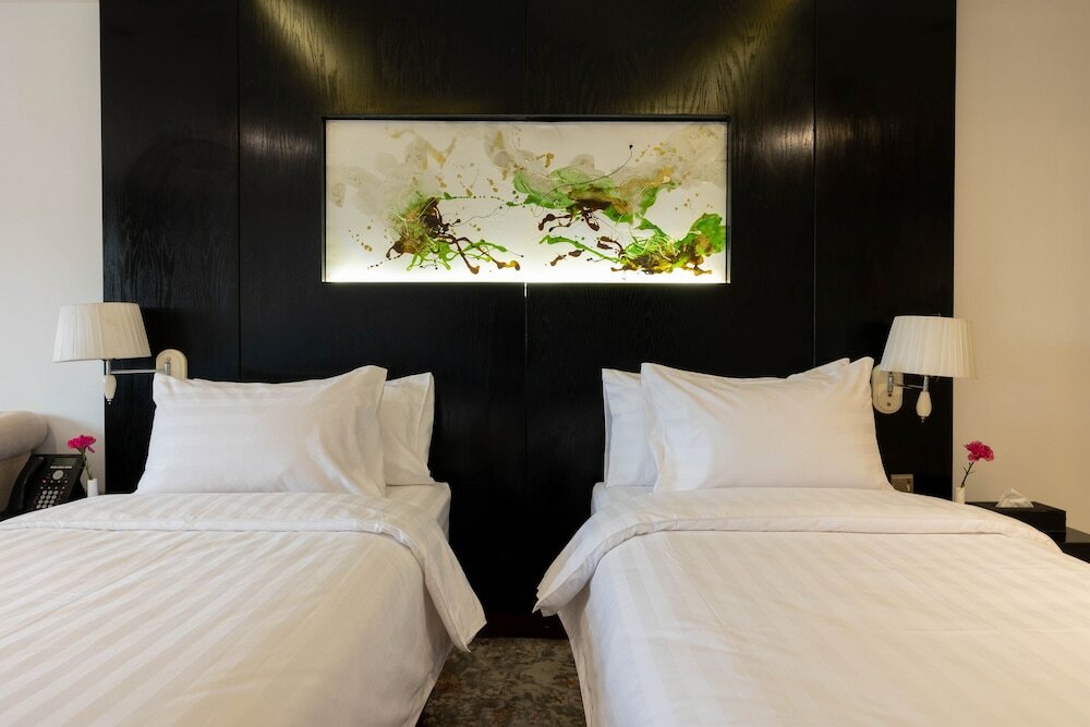 Фото Mira Business Hotel