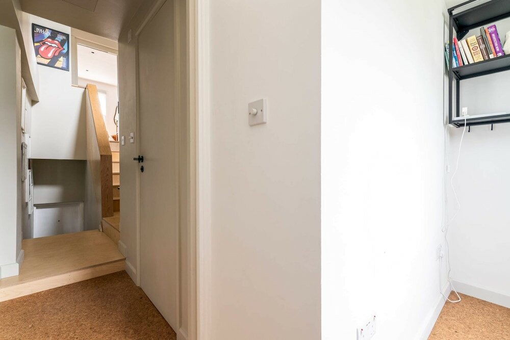 Фото Modern North London Apartment