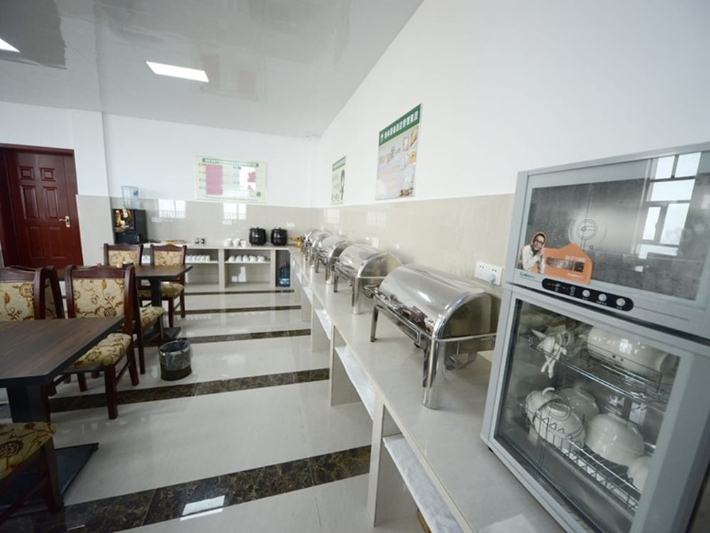 Фото GreenTree Inn Xuancheng Ningguo City East Ningyang Road Rt Mart Express Hotel