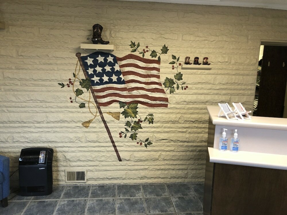 Фото Motel Boutique by Wolf Inn