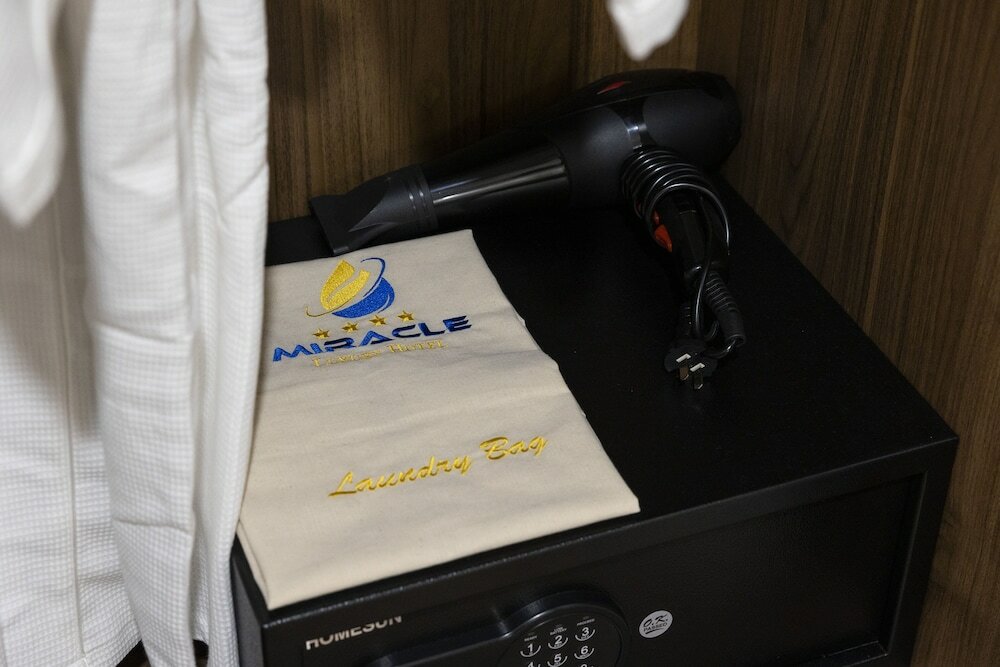 Фото Miracle Luxury Hotel