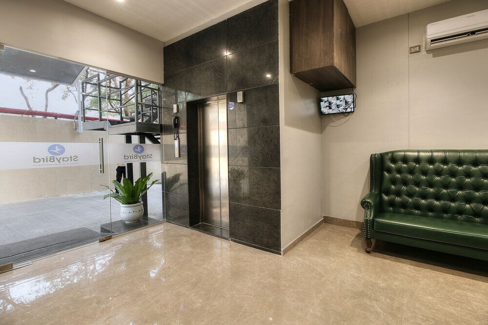 Фото StayBird - Fortune House Business Hotel