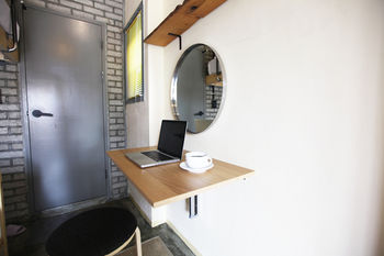 Фото Hongdae Guesthouse Pajamaparty - Hostel